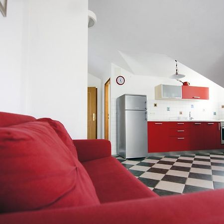 Apartments Ida Cres Bagian luar foto